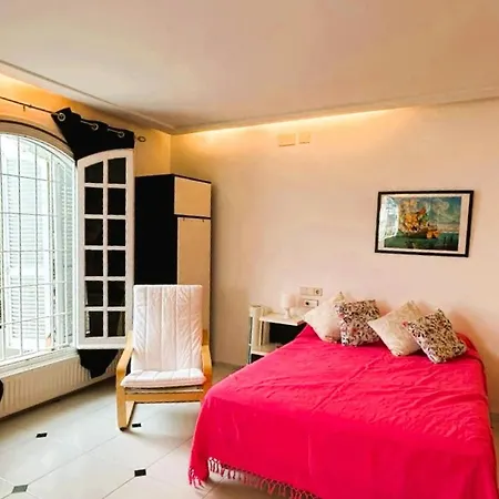 8010 Casa Montclar, Ubicada En Entorno Tranquilo, Al Lado De La Ciudadela , De La Playa, Del Centro Del Pueblo, De Restaurantes, Activadades Nauticas, Senderismo... - Es-258-148